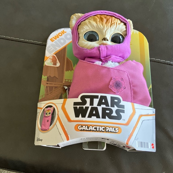 Disney Star Wars Galactic Pals Endor Ewok Plush Toy Pink Satchel Mattel NEW Gift - Picture 1 of 4